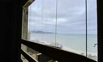 Imagem 2: Lindo Apartamento 4 Suítes + 3 vagas de Garagem Lazer Completo Quadra Mar em Meia Praia de