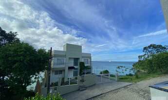 Imagem: Sobrado de Alto Padrão em condomínio com