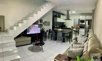 Imagem 2: Sobrado Geminado à venda, em CAMBORIÚ com 3 Dormitórios Sendo 1 Suíte 135.00m² Privativos