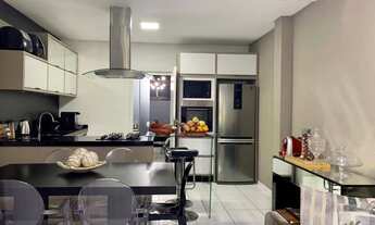 Imagem 3: Sobrado Geminado à venda, em CAMBORIÚ com 3 Dormitórios Sendo 1 Suíte 135.00m² Privativos