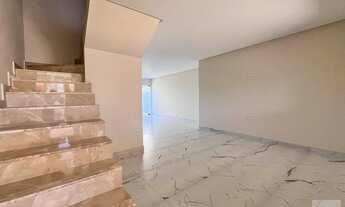 Imagem 2: Vendo Sobrado Geminado em Itapema Bairro Morretes, com 3 Dormitórios sendo 2 Suítes 132.00