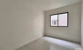 Imagem 5: Vendo Apartamento 2 Dormitórios Sendo 1 suíte + 1 Vaga em Meia Praia Pagamento Facilitado