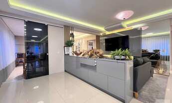 Imagem 5: Vendo Apartamento com 319.00 m2 Privativos 4 Suítes duas com Hidro + 2 Vagas + Lazer Compl