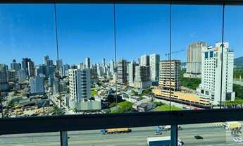 Imagem 4: Vendo Apartamento Mobiliado e Decorado com 2 Dormitórios Sendo 1 Suíte + 3 Vagas de Garage