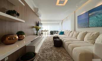 Imagem 1: Vendo Belíssimo Apartamento Quadra Mar com Vista 4 Suítes Sendo 1 Máster + 3 Vagas em Meia