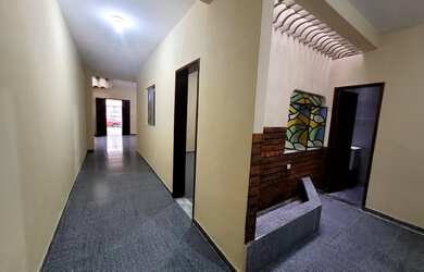 Imagem 6: Casa para Venda em Fortaleza, Demócrito Rocha, 4 dormitórios, 3 suítes, 5 banheiros, 2 vag