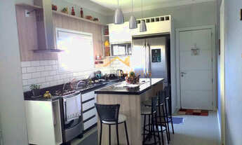 Imagem 2: Excelente casa a venda com 3 dormitórios, sendo 1 suíte, com piscina e mobiliada. Pertinho