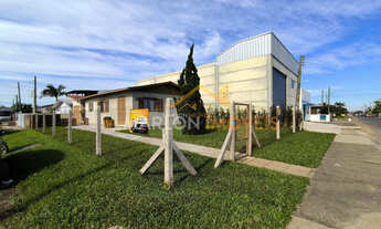 Imagem 1: Ótima casa de esquina com 312,50m² no Bairro Igra Sul, com excelente poder comercial. Ótim