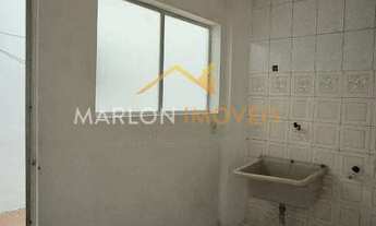 Imagem 6: Apto com 2 dormitórios, na área central e comercial da cidade. Próximo de tudo