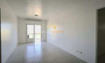 Imagem 2: Apartamento à venda no centro em Torres/RS com 2 dormitórios, dependência de empregada e g