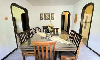 Imagem 6: Disponível Reveillon. Ampla casa com 3 dormitórios, suíte e área de lazer com churrasqueir