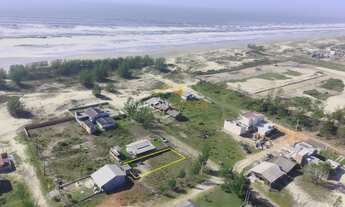 Imagem 3: Ótimo terreno a poucos passos do mar na Praia Ribeiro em Passo de Torres/SC