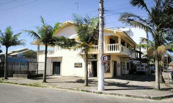 Imagem 2: Prédio comercial com residência e 3 salas comerciais