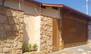 Imagem: Casa - Venda - Araras - SP - JD. Luíza