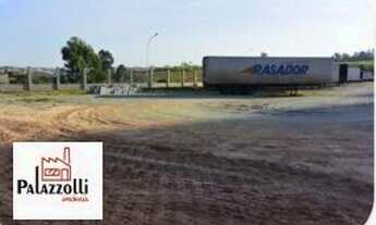 Imagem: Patio - Aluguel - Barueri - SP - Jardim