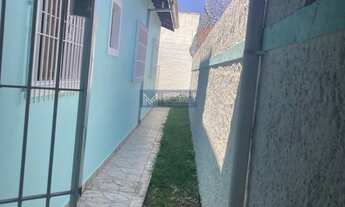 Imagem 3: Casa a venda no Jardim Tarumãs, Caraguatatuba/SP, com 2 dormitórios