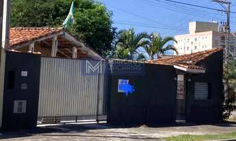 Imagem: Casa com 2 quartos, 115m², à venda em