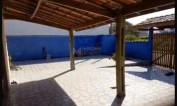 Imagem: Casa de esquina com edícula independente