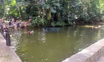 Imagem: Casa de madeira com 3 quartos, para locação