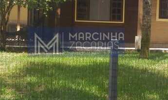 Imagem 2: Casa de madeira com 3 quartos, para locação e venda, no Park Imperial, Caraguatatuba/SP