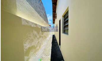 Imagem 4: Casa para locação e venda no bairro Poiares, Caraguatatuba/SP, com 2 dormitórios