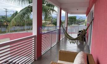 Imagem 3: Lindo sobrado com piscina pertinho da praia com 4 suítes a venda no Jardim Britânia, Carag