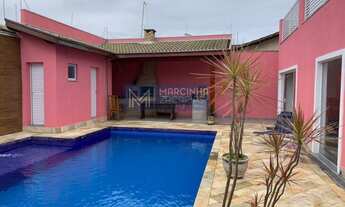 Imagem: Lindo sobrado com piscina pertinho da praia