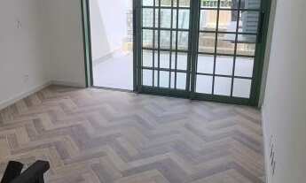 Imagem 3: Casa em Condomínio para Venda em Rio de Janeiro, LAGOA, 2 dormitórios, 1 suíte, 2 banheiro