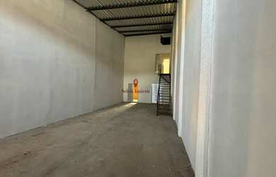 Imagem 4: Galpão / Barracão para Venda em Rio Claro, Vila Saibreiro, 2 banheiros