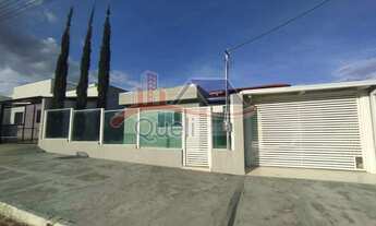 Imagem: Casa à venda, com 3 quartos, no Turista