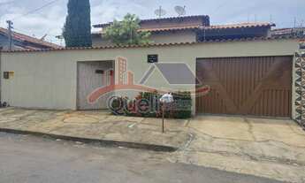 Imagem: Casa à venda, com 3 quartos, no Itaguaí