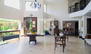 Imagem: Casa à Venda - Campo Belo, 5 Quartos, 950