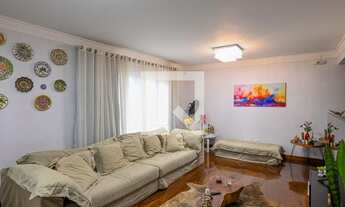 Imagem: Casa à Venda - Bosque da Saúde, 4 Quartos