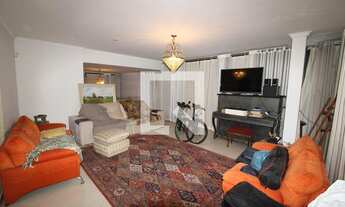 Imagem: Casa à Venda - Água Fria, 4 Quartos, 350