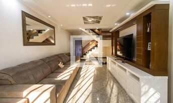 Imagem 2: Casa à Venda - Vila Guilhermina, 3 Quartos, 224 m2