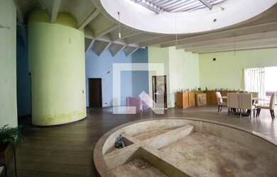 Imagem 4: Casa à Venda - Vila Carmosina, 4 Quartos, 1600 m2