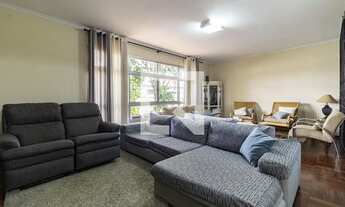 Imagem: Casa à Venda - Bosque da Saúde, 3 Quartos