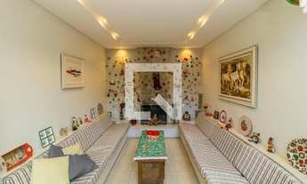 Imagem 4: Casa à Venda - Vila Guilhermina, 4 Quartos, 400 m2