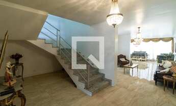 Imagem: Casa à Venda - Planalto Paulista, 5 Quartos