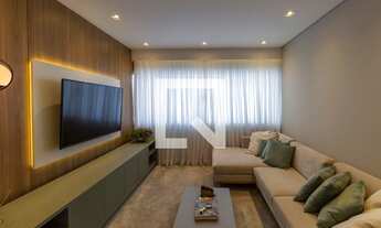 Imagem 2: Casa à Venda - Vila Ré, 3 Quartos, 210 m2