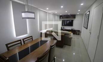 Imagem: Casa à Venda - Água Fria, 3 Quartos, 180