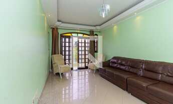 Imagem 2: Casa à Venda - Itaquera, 3 Quartos, 200 m2