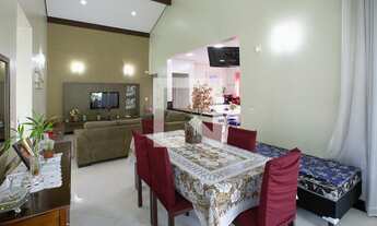 Imagem 2: Casa à Venda - Lapa, 3 Quartos, 700 m2