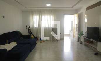 Imagem: Casa à Venda - Saúde, 3 Quartos, 200 m2