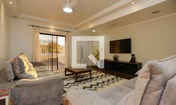 Imagem: Casa à Venda - Sítio do Mandaqui, 3 Quartos