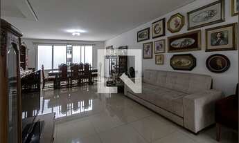 Imagem 2: Casa à Venda - Bosque da Saúde, 3 Quartos, 237 m2