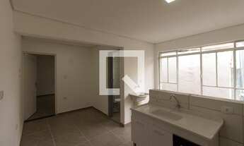 Imagem: Casa à Venda - Sapopemba, 1 Quarto, 46