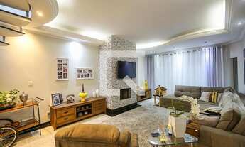 Imagem: Casa à Venda - Vila Carrão, 4 Quartos