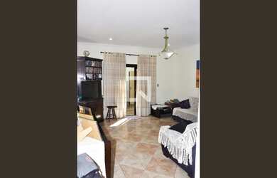 Imagem 2: Casa à Venda - Água Fria, 4 Quartos, 203 m2