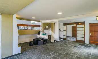 Imagem 2: Casa à Venda - Cidade São Francisco , 4 Quartos, 560 m2